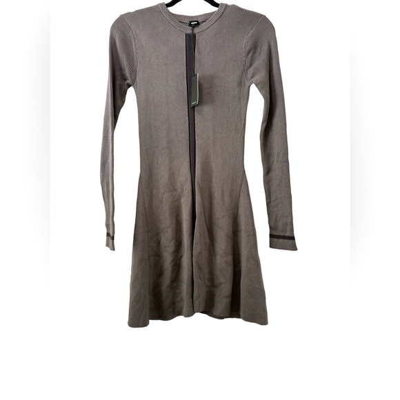 Monrow Knit Sweater Dress NWT Womens Size Small Long Sleeve Stretchy  Dress Flaw - Picture 1 of 6